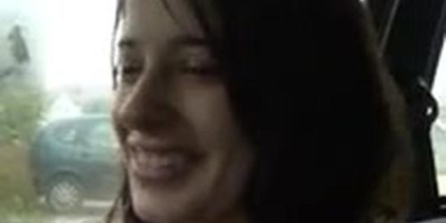 Novinha mamando por dinheiro