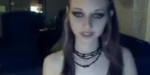 Dirty Goth Girl Masturbates