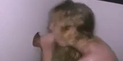 G;pryhole chick