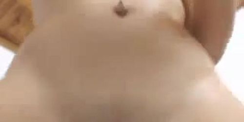 Sexy Shaved Pussy Teen Closeup on Webcam