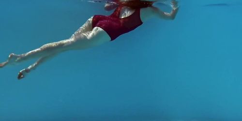 Fernanda Releve pink swimsuit gymnast in the pool