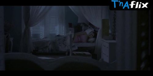 Sunny Leone Underwear Scene  in Ragini Mms 2