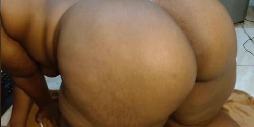 Shakin it for daddy
