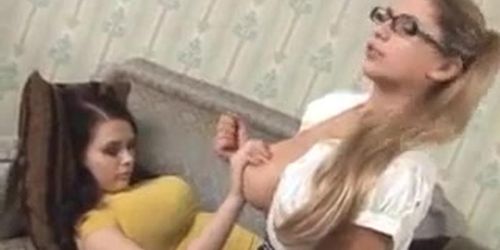 Blonde girl hypnotize her friend