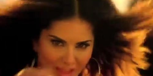 Sunny Leone Dance