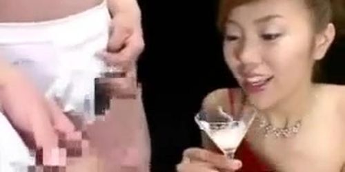 Eng subtitle_Japanese beauty has a cocktail at the secret cum club