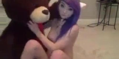 super cute chick with nice tits (Teddy Bear)