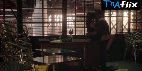 Willa Holland Sexy Scene  in Arrow