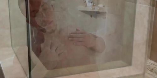 Ginger muscle masturbating in sexy shower