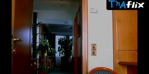 Dvizhenii porn video – Elena Perova Butt,  Underwear Scene  in V Dvizhenii