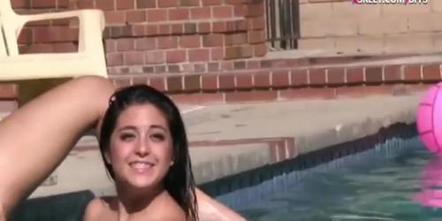 Sexy teen girls wet and wild pool party and a nice lesbosex