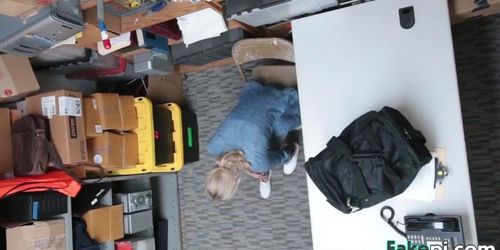Watch big dick sliding into tight trimmed pussy and stretching it on desk