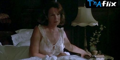 Diane Ladd Sexy Scene  in Rambling Rose