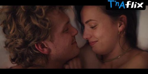 Gaite Jansen Underwear Scene  in Happy Ending
