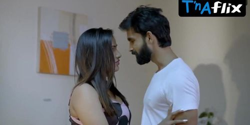 Shyna Khatri Butt,  Breasts Scene  in Jija Ji