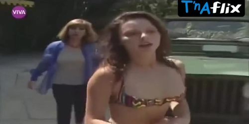 Rita Guedes Bikini,  Underwear Scene  in Despedida De Solteiro