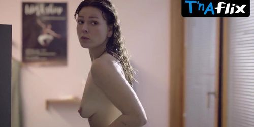 Vivien Konig Breasts Scene  in Even Closer: Hautnah