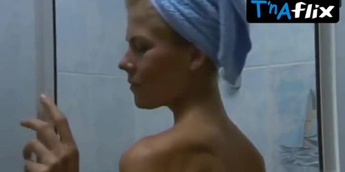 Nazarova porn video – Kseniya Nazarova Sexy Scene  in My Pozhenimsya, V Kraynem Sluchae Sozvonimsya