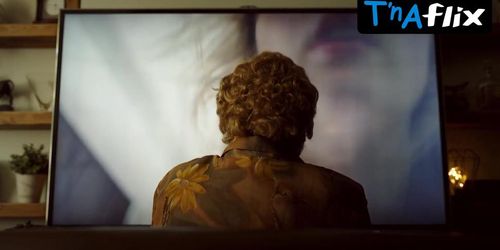 Ekaterina Kuchma Sexy Scene  in Bednyye Abramovichi