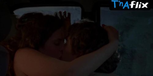 Alysson Paradis Sexy Scene  in 3 Gouttes D'Antesite