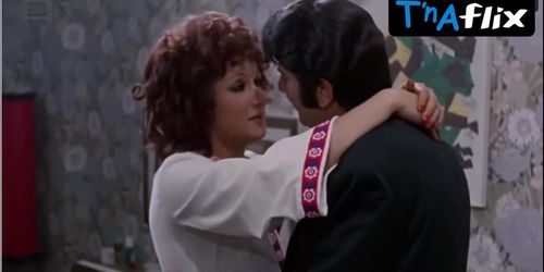 Maha Al Saleh Sexy Scene  in Hasnaa Wa Arbaa Oyoun