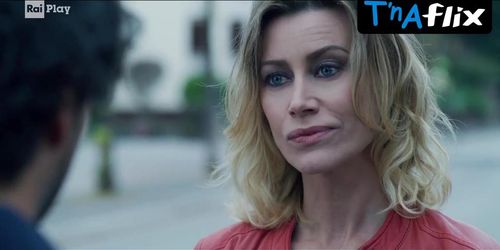 Cadiamo porn video – Giorgia Wurth Sexy Scene  in Eppure Cadiamo Felici