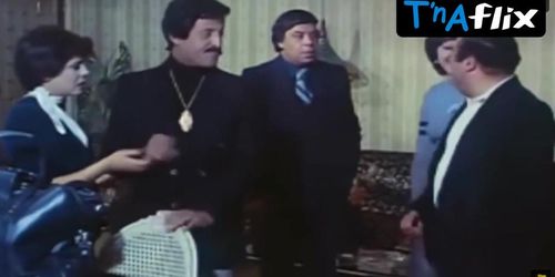 Gooz porn video – Essad Youniss Sexy Scene  in Aroosa Wa Gooz Ersan