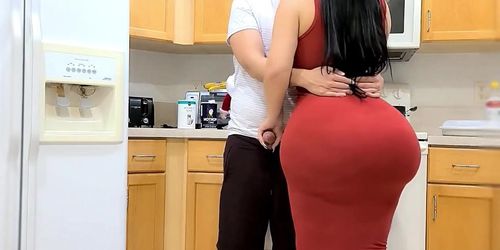 BIG ASS STEPMOM FUCKS HER STEPSON IN THE KITCHEN AFTER SEEING HIS BIG BONER ON THANKSGIVING