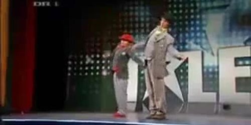 Best Robot Dance Ever_(360p)