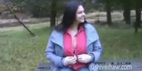 Shiva Shaw flashing in woods