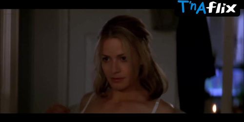 Elisabeth Shue Sexy Scene  in The Saint