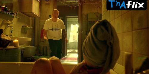 Anna Nevskaya Sexy Scene  in Gosti Iz Proshlogo