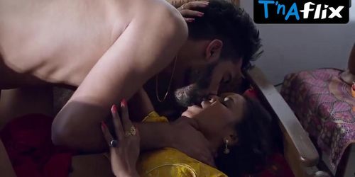 Muskaan Agarwal Butt,  Breasts Scene  in Charmsukh : Live Streaming