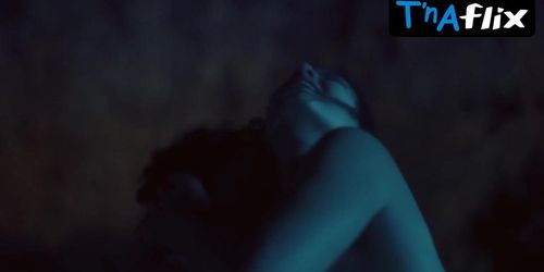 Grazyna Sobocinska Sexy Scene  in Motyw