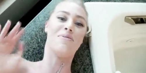 nicole aniston has sex with a friend at home