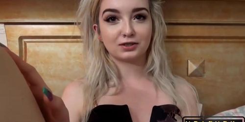 Tinder Fucking a 19 Year old Blonde Lexi Lore (Blondie Anderson, amateur )