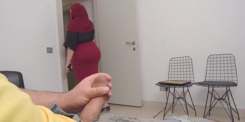 Big Ass Woman Caught me Jerking off in a Hospital waiting room.