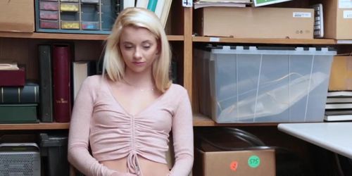 Shoplyfter Riley Star