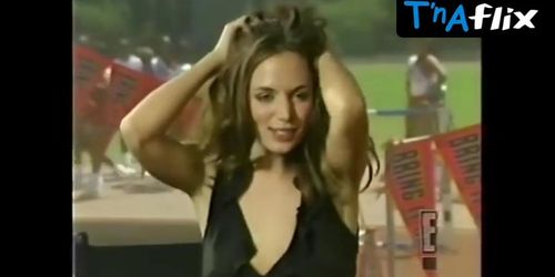 Eliza Dushku Sexy Scene  in E! News