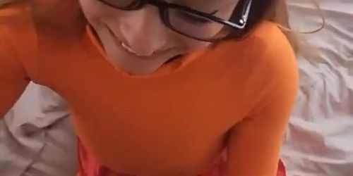 This Latina Velma will solve the mystery
