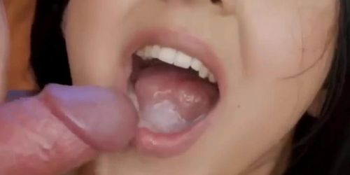 Hot girl swallow cum during photoshoot and before leaving