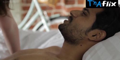 Sarah Hunter Breasts Scene  in Pillow Talkies