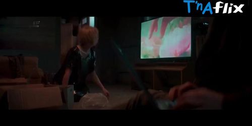 Brodziak porn video – Dagmara Brodziak Butt,  Breasts Scene  in The Day I Found A Girl In A Trash