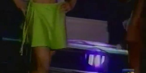 Beauty contestant loses suit:)(;