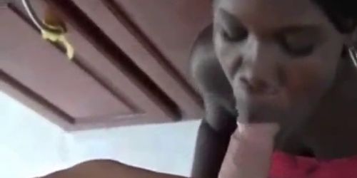 Black girlfriend washes dishes and sucks part1 - video 1