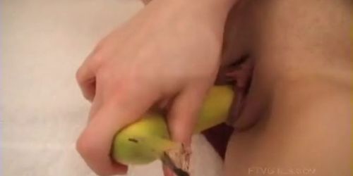 Sexy Fiona with her faithful banana