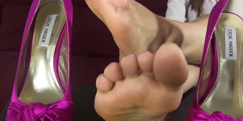Secretary foot joi