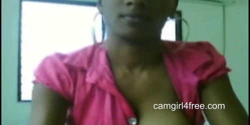 Bigtit Ebony Fingering on Webcam - video 1