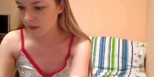 fairhair masturbating before webcamera (Isis Taylor)