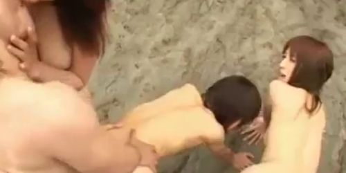 Arisa Kanno Asian babe and friends part6 - video 4